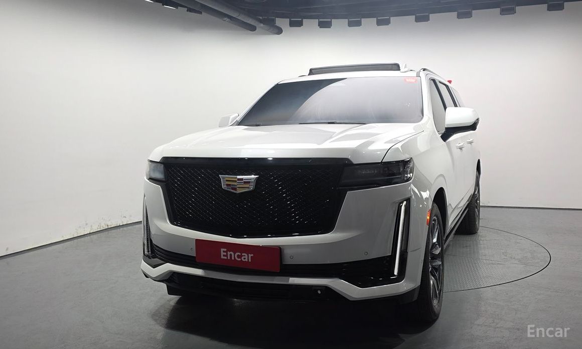 2023 Cadillac Escalade V 6.2 ESV ESV Sports Platinum с пробегом 11 775 км