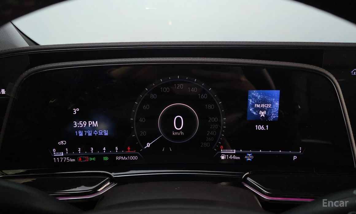 2023 Cadillac Escalade V 6.2 ESV ESV Sports Platinum с пробегом 11 775 км