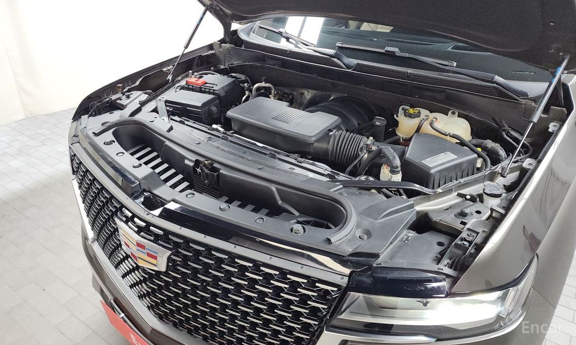 2021 Cadillac Escalade V 6.2 ESV ESV Sports Platinum с пробегом 74 400 км