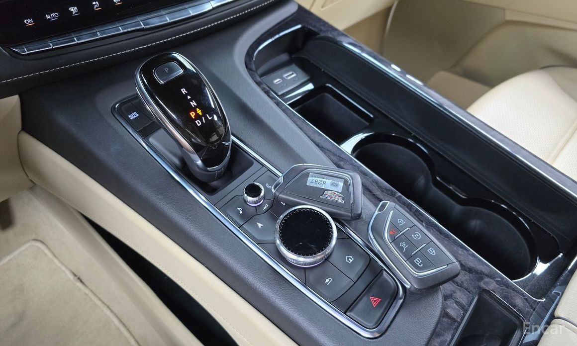 2021 Cadillac Escalade V 6.2 ESV ESV Sports Platinum с пробегом 74 400 км