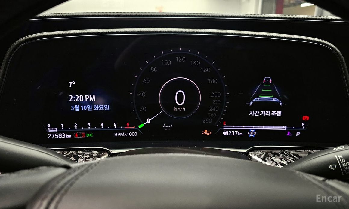 2022 Cadillac Escalade V 6.2 Sports Platinum с пробегом 27 583 км