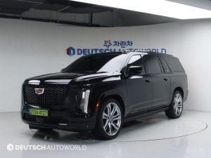 2025 Cadillac Escalade V 6.2 ESV ESV Sports Platinum с пробегом 3 935 км