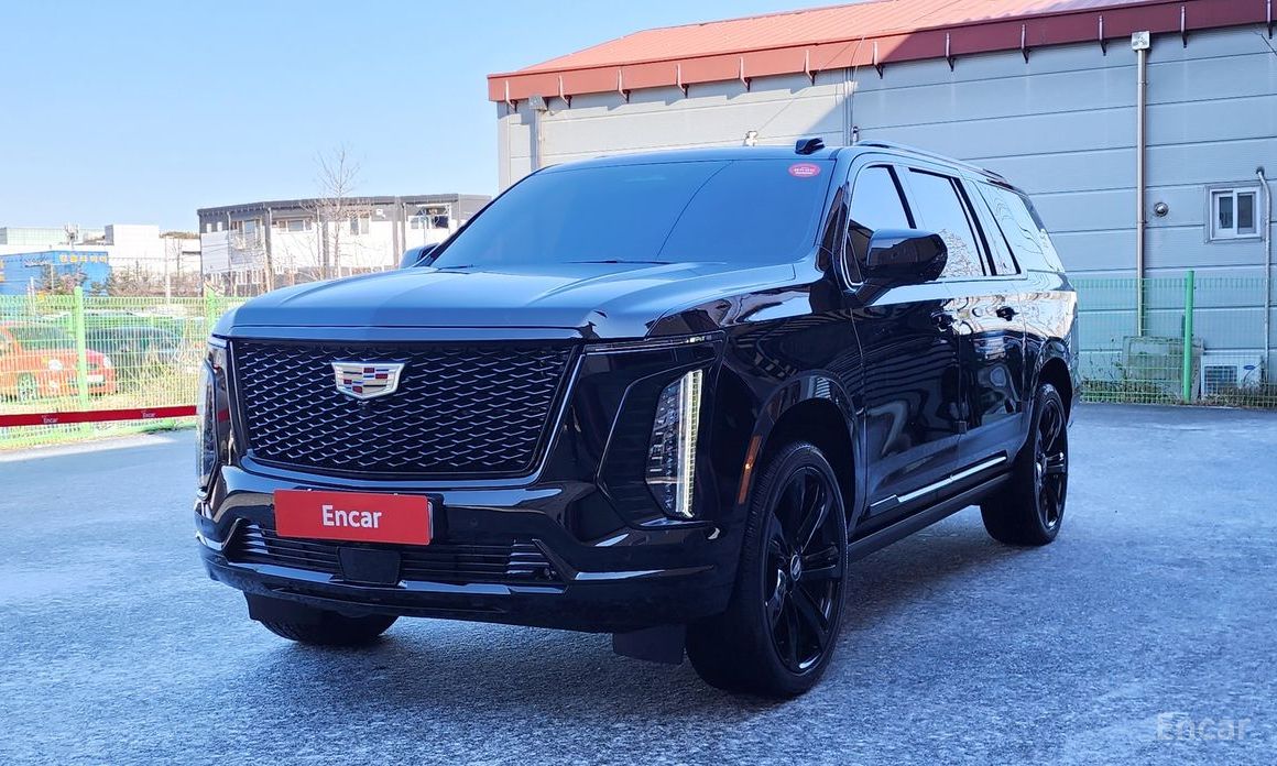 2025 Cadillac Escalade V 6.2 ESV ESV Sports Platinum с пробегом 11 104 км
