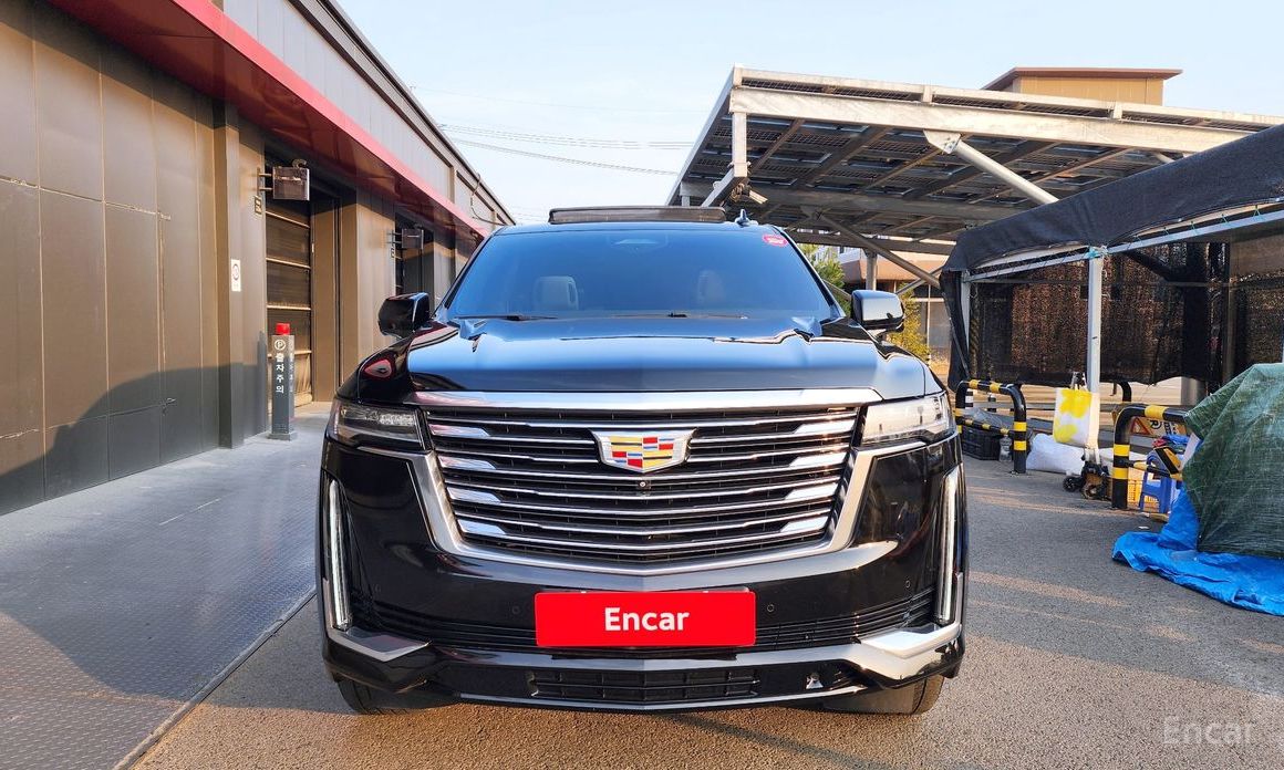 2022 Cadillac Escalade V 6.2 ESV ESV Premium Luxury Platinum с пробегом 62 878 км