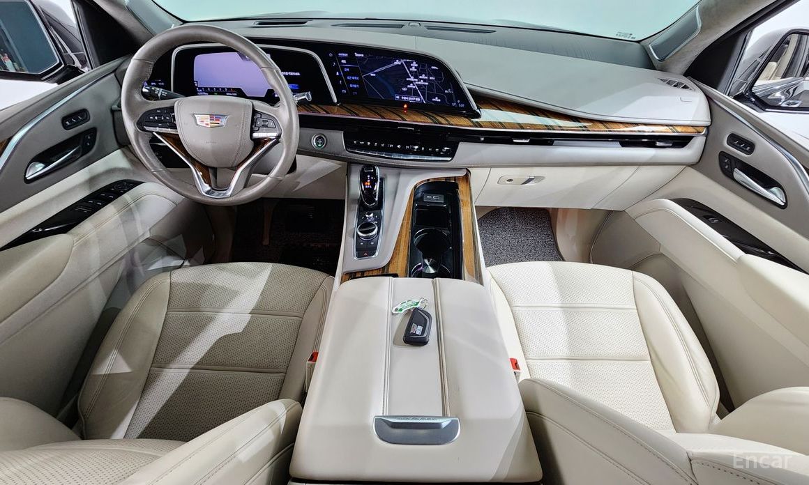 2022 Cadillac Escalade V 6.2 ESV ESV Premium Luxury Platinum с пробегом 62 878 км