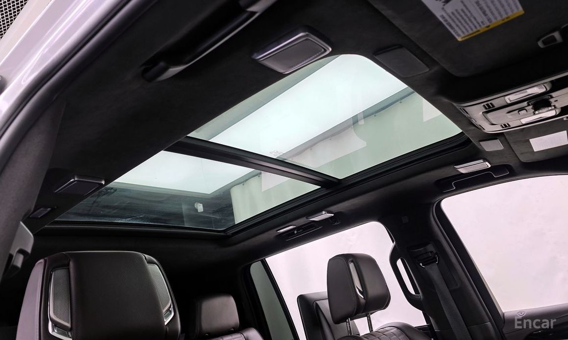 2023 Cadillac Escalade V 6.2 ESV ESV Sports Platinum с пробегом 33 678 км