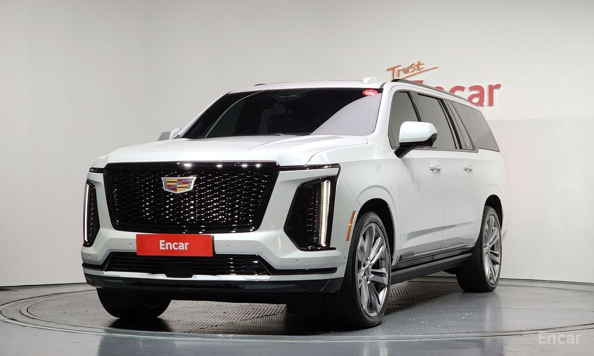 2025 Cadillac Escalade V 6.2 ESV ESV Sports Platinum с пробегом 14 837 км