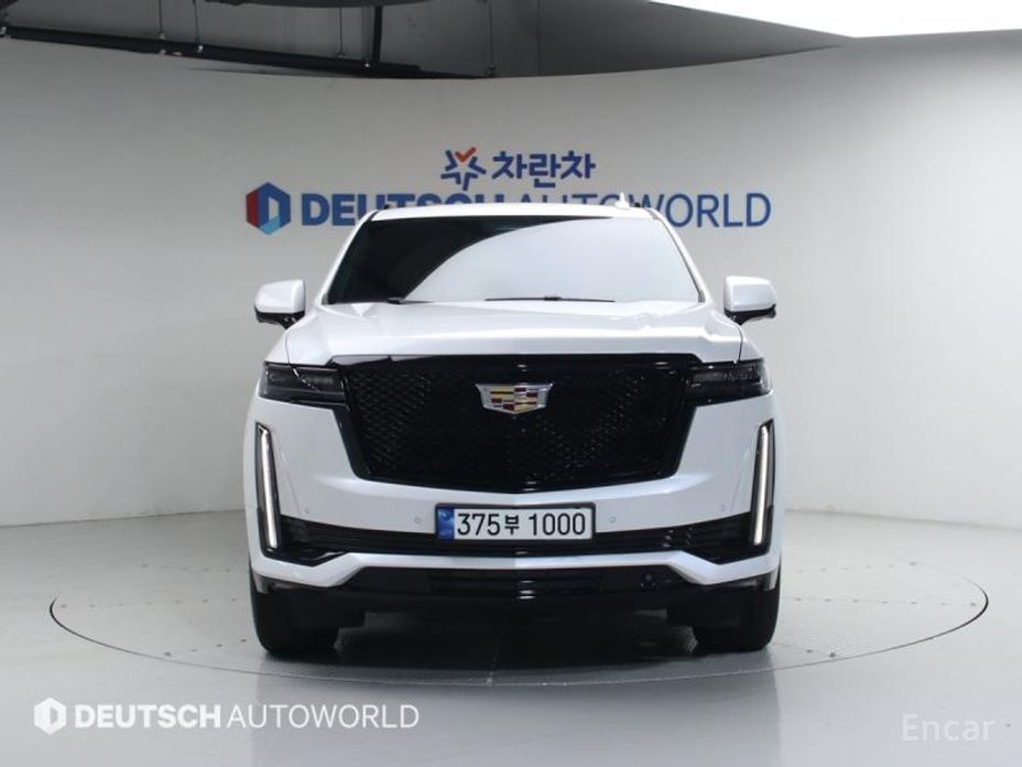 2023 Cadillac Escalade V 6.2 Sports Platinum с пробегом 30 833 км
