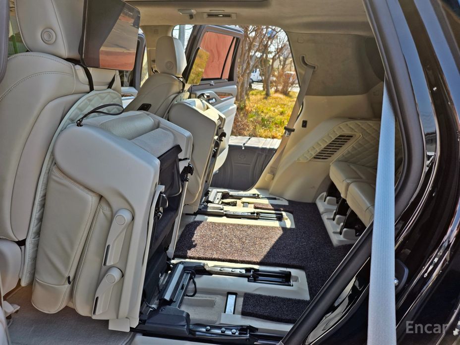 2022 Cadillac Escalade V 6.2 Sports Platinum с пробегом 26 305 км