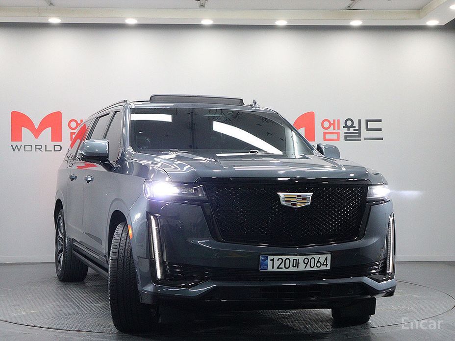 2021 Cadillac Escalade V 6.2 ESV ESV Sports Platinum с пробегом 78 953 км