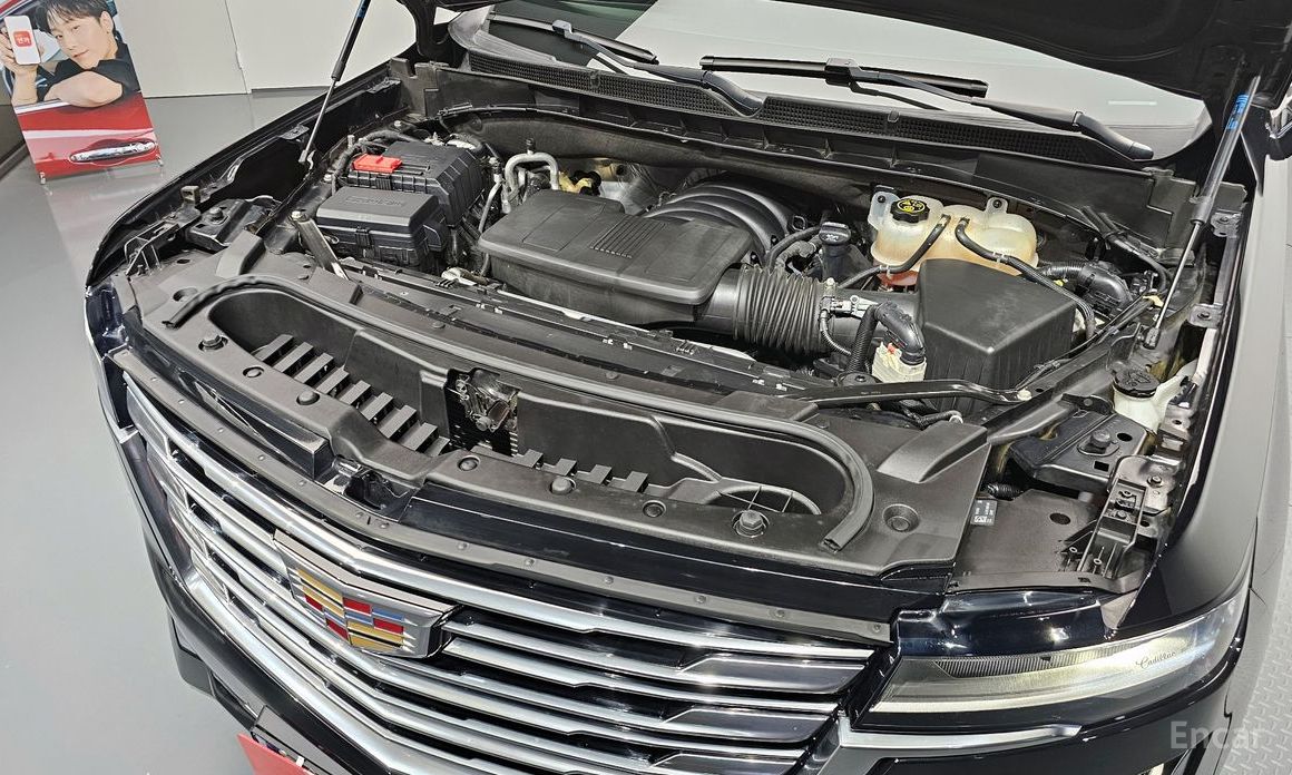 2022 Cadillac Escalade V 6.2 ESV ESV Premium Luxury Platinum с пробегом 57 709 км