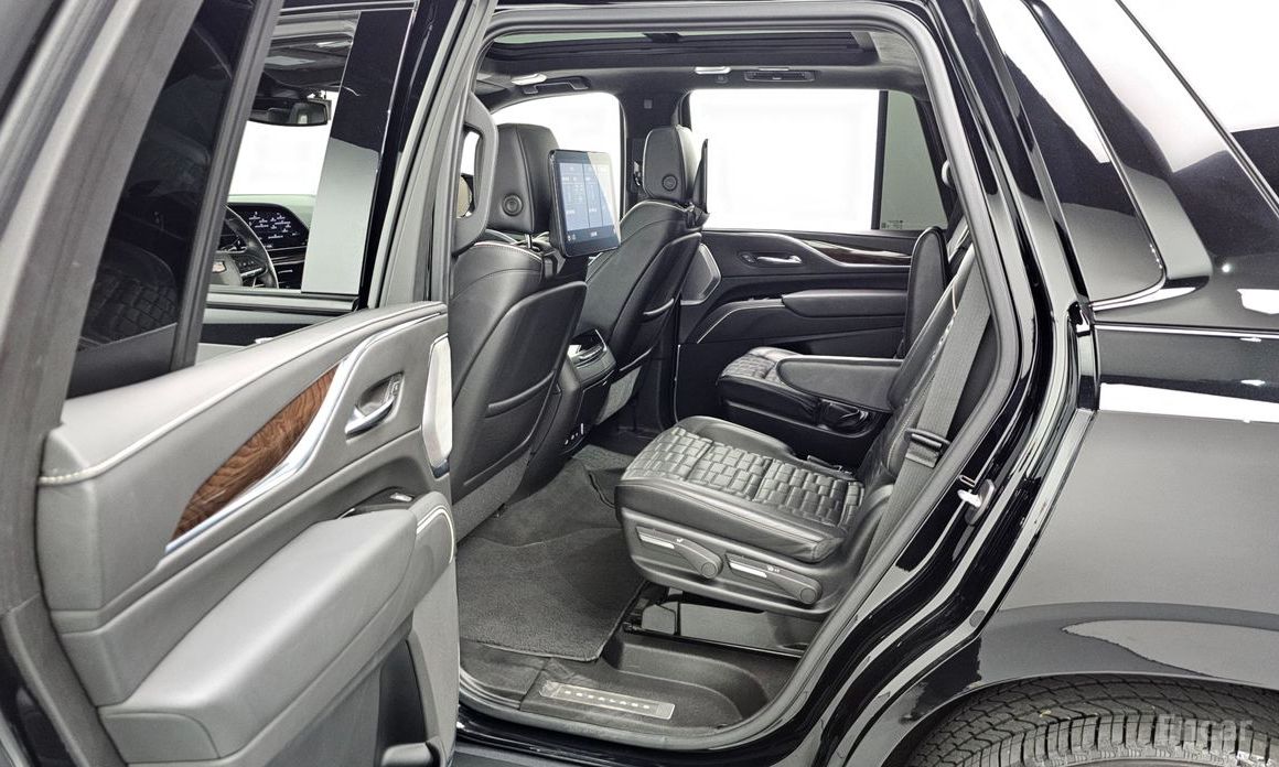 2021 Cadillac Escalade V 6.2 Sports Platinum с пробегом 91 945 км
