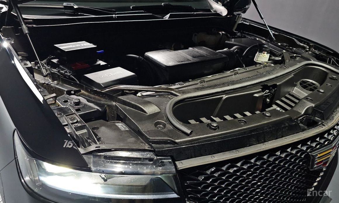 2022 Cadillac Escalade V 6.2 Sports Platinum с пробегом 52 603 км
