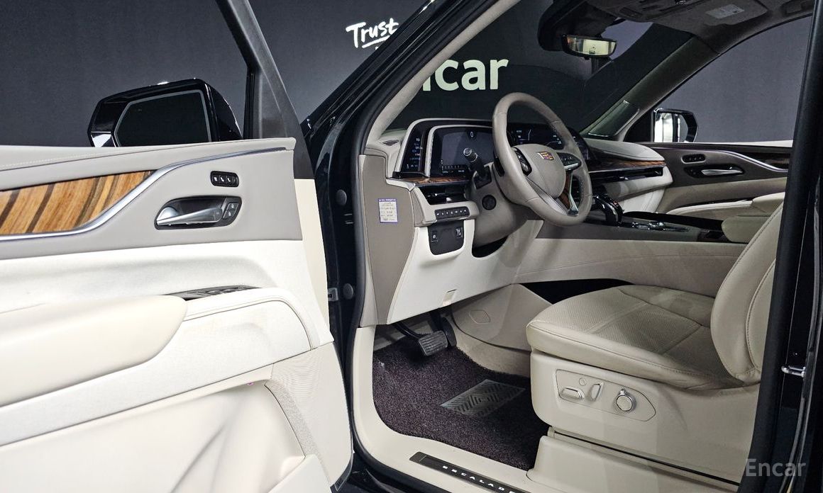 2022 Cadillac Escalade V 6.2 Sports Platinum с пробегом 52 603 км