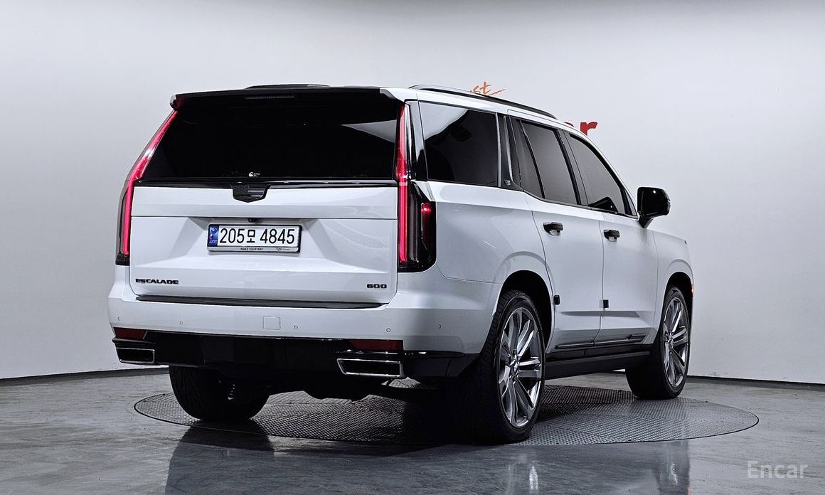 2021 Cadillac Escalade V 6.2 Premium Luxury Platinum с пробегом 69 327 км