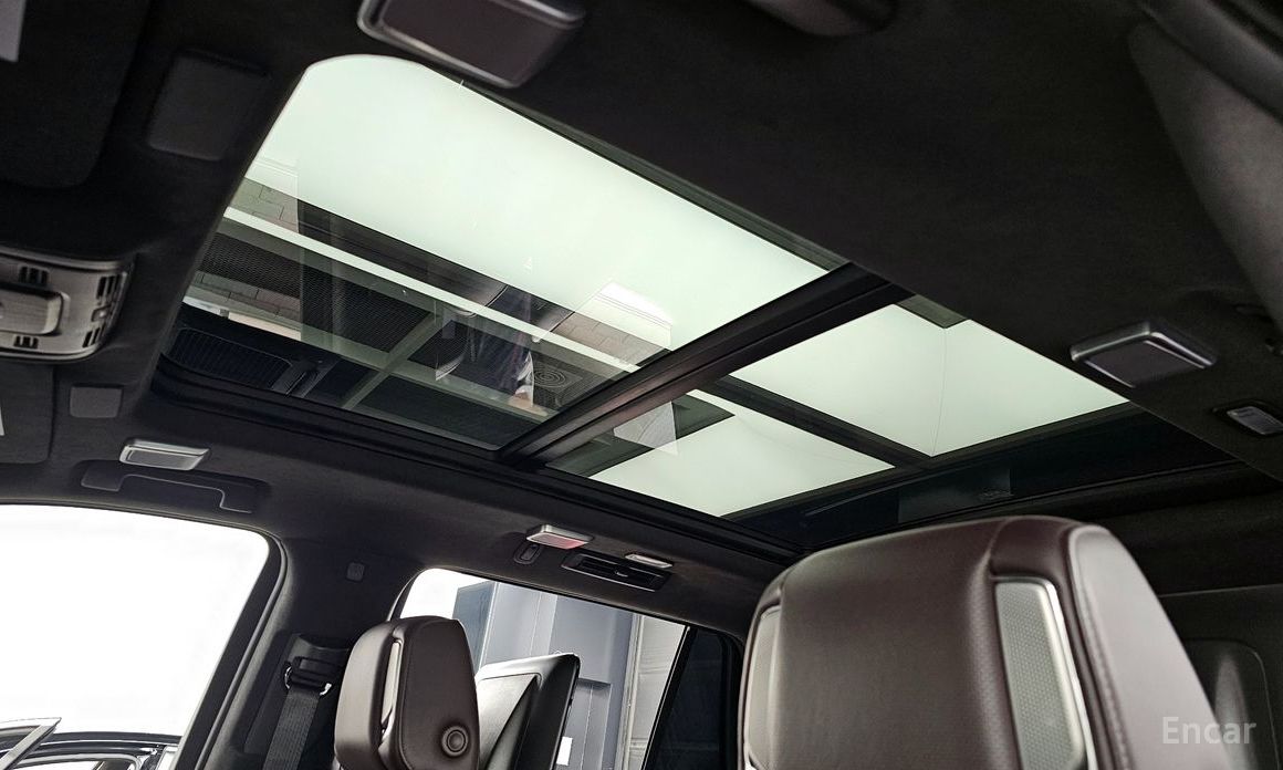 2022 Cadillac Escalade V 6.2 Sports Platinum с пробегом 90 909 км