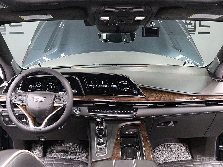 2021 Cadillac Escalade V 6.2 ESV ESV Sports Platinum с пробегом 78 953 км