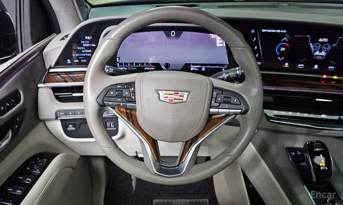2022 Cadillac Escalade V 6.2 Sports Platinum с пробегом 52 603 км