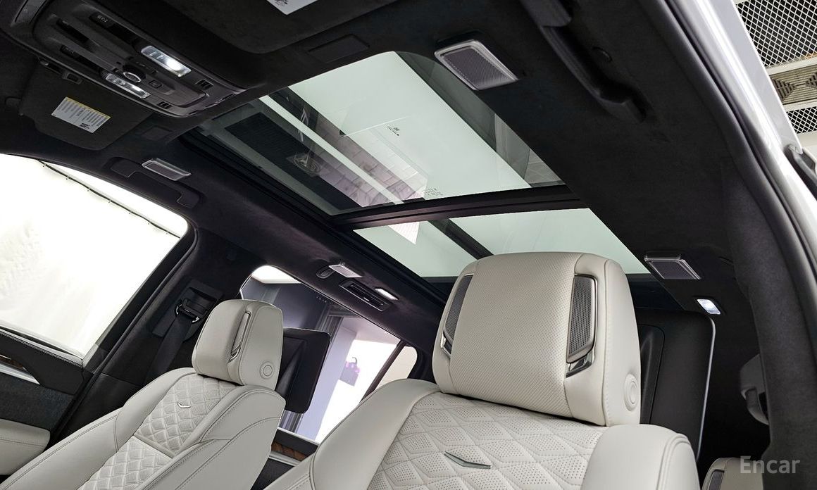 2025 Cadillac Escalade V 6.2 ESV ESV Sports Platinum с пробегом 5 888 км