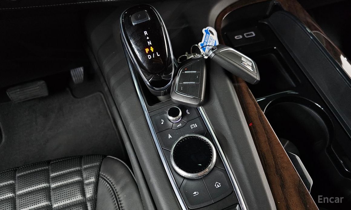 2021 Cadillac Escalade V 6.2 Premium Luxury Platinum с пробегом 69 327 км