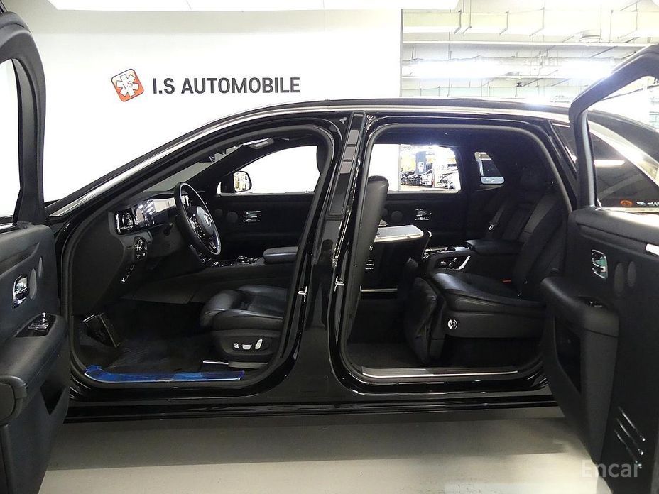 2021 Rolls-Royce Ghost II 6.7 EWB V12 с пробегом 96 000 км