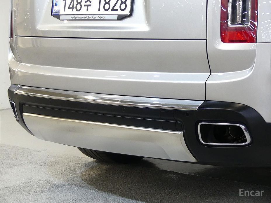 2023 Rolls-Royce Cullinan I 6.7 V12 с пробегом 9 200 км