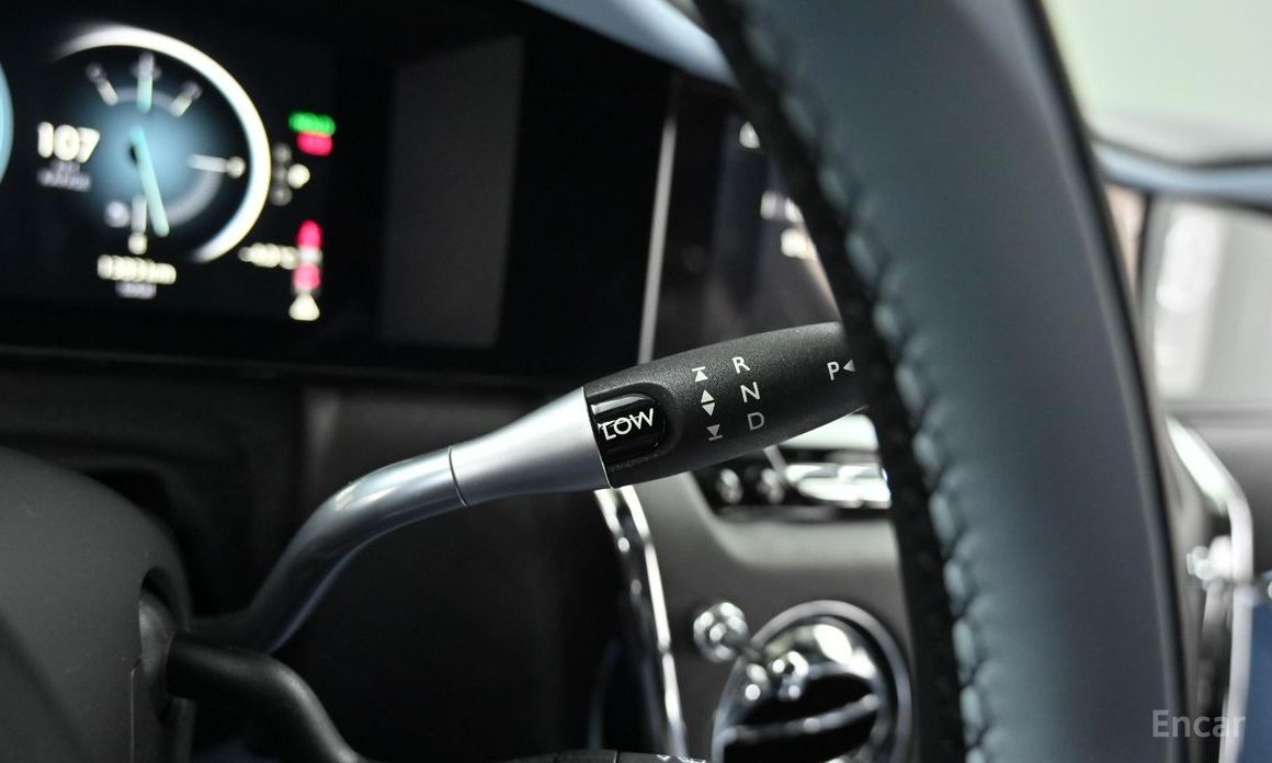 2025 Rolls-Royce Cullinan I 6.7 V12 с пробегом 1 382 км