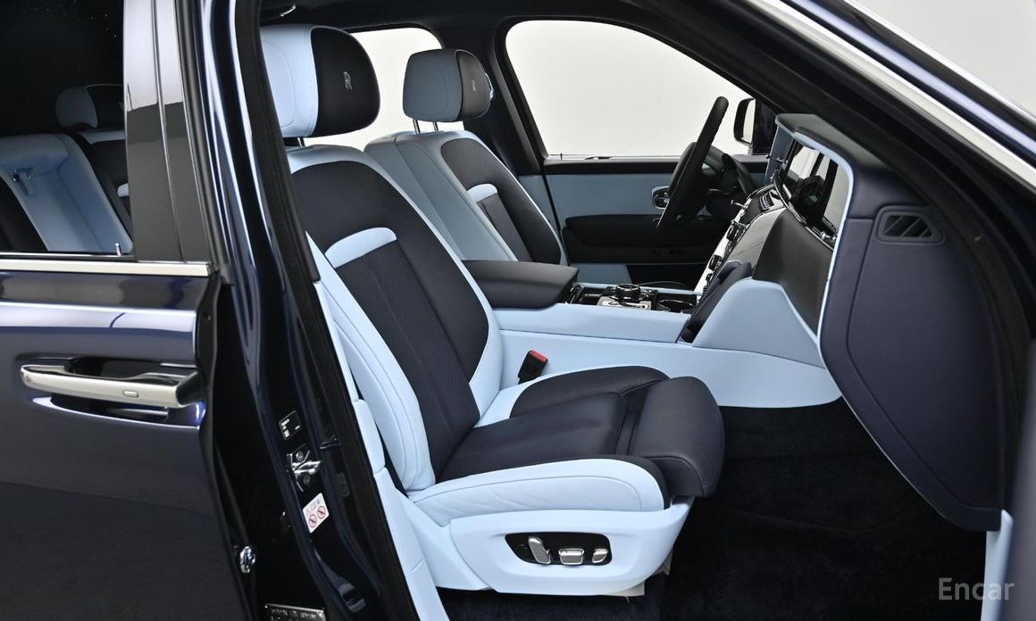 2025 Rolls-Royce Cullinan I 6.7 V12 с пробегом 1 382 км