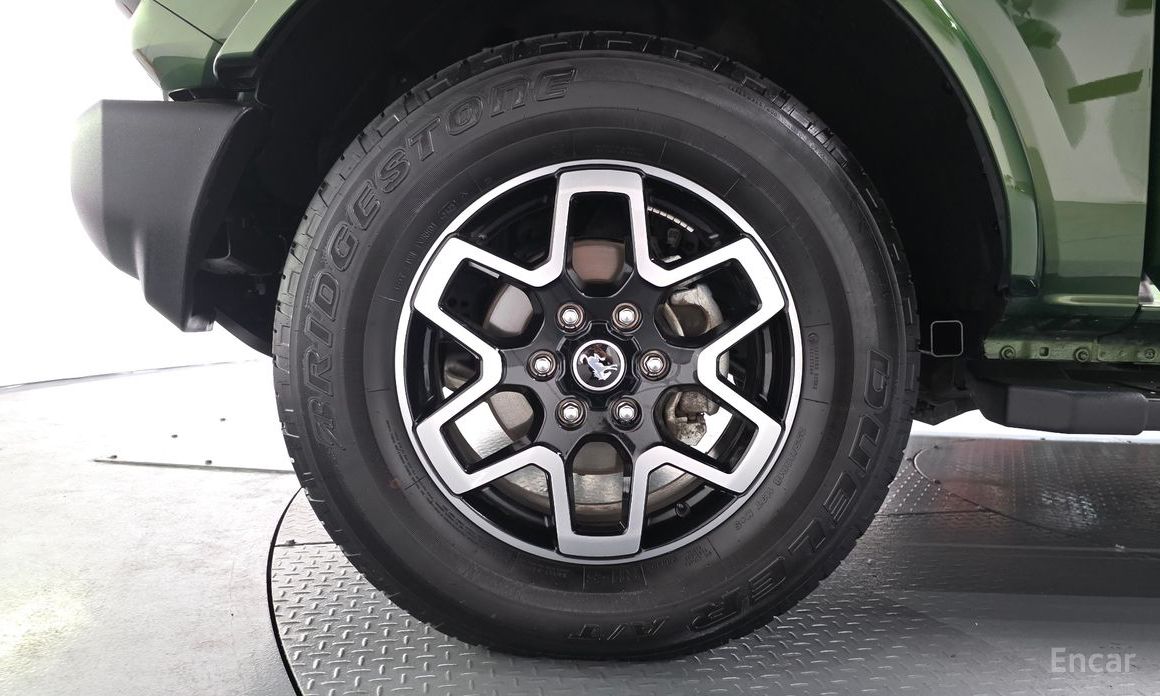 2023 Ford Bronco VI 2.7 Outer Banks с пробегом 46 823 км