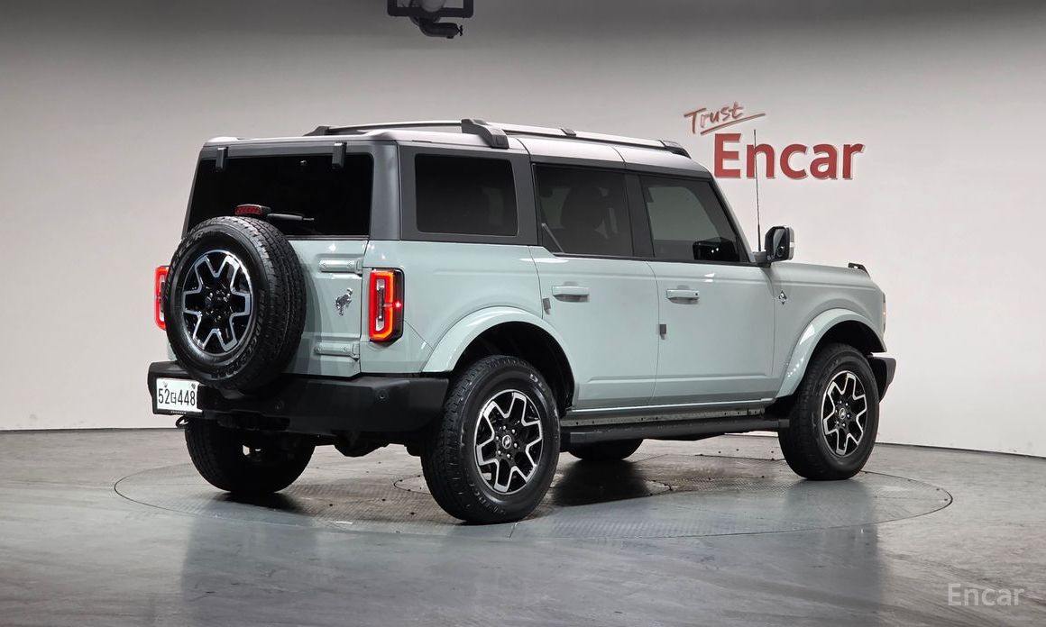 2023 Ford Bronco VI 2.7 Outer Banks с пробегом 44 982 км