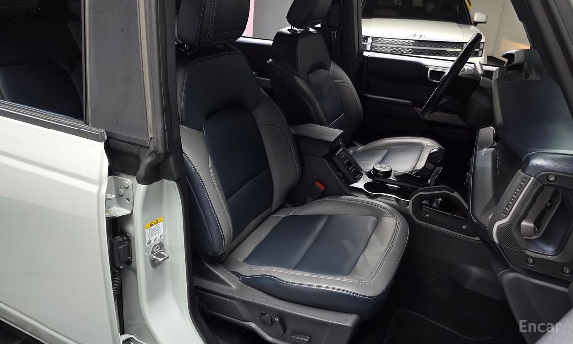 2023 Ford Bronco VI 2.7 Outer Banks с пробегом 44 982 км