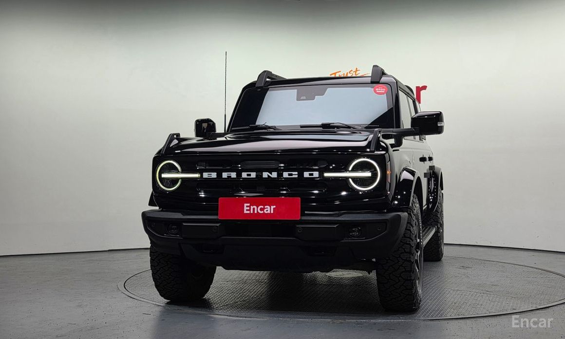 2022 Ford Bronco VI 2.7 Outer Banks с пробегом 71 882 км