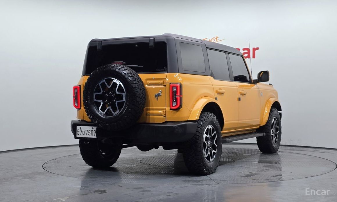 2022 Ford Bronco VI 2.7 Outer Banks с пробегом 36 075 км