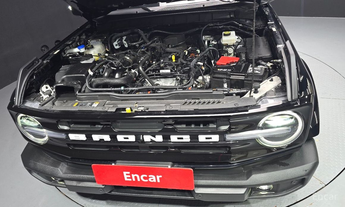 2024 Ford Bronco VI 2.3 Outer Banks с пробегом 9 571 км