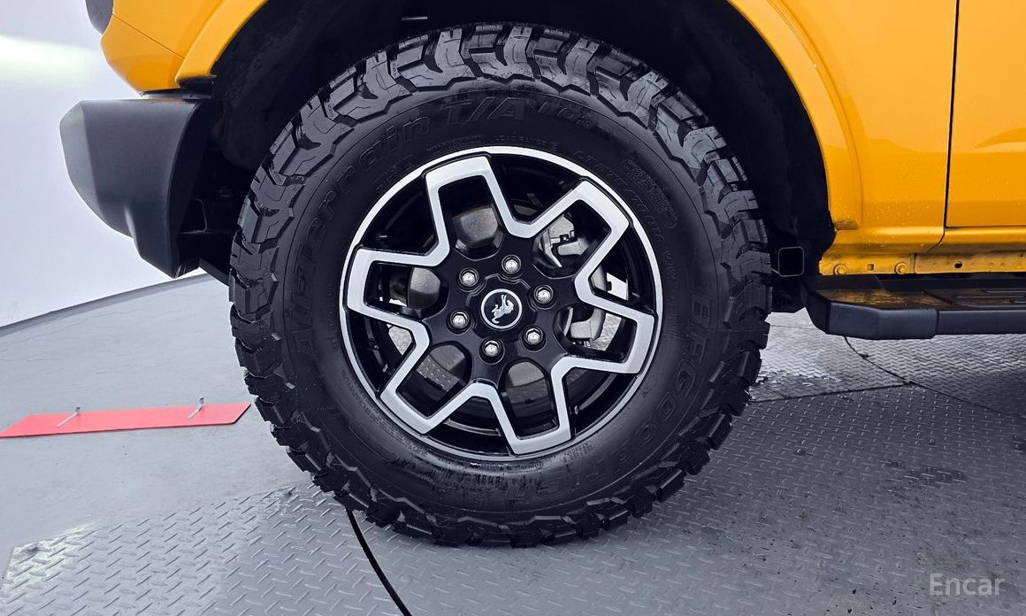 2022 Ford Bronco VI 2.7 Outer Banks с пробегом 36 075 км