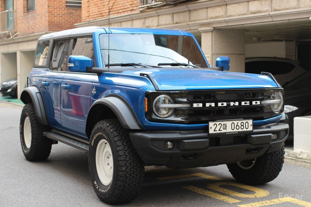 2023 Ford Bronco VI 2.7 Outer Banks с пробегом 3 800 км