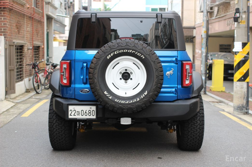 2023 Ford Bronco VI 2.7 Outer Banks с пробегом 3 800 км