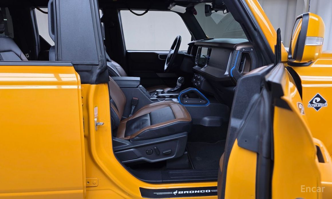 2022 Ford Bronco VI 2.7 Outer Banks с пробегом 67 420 км