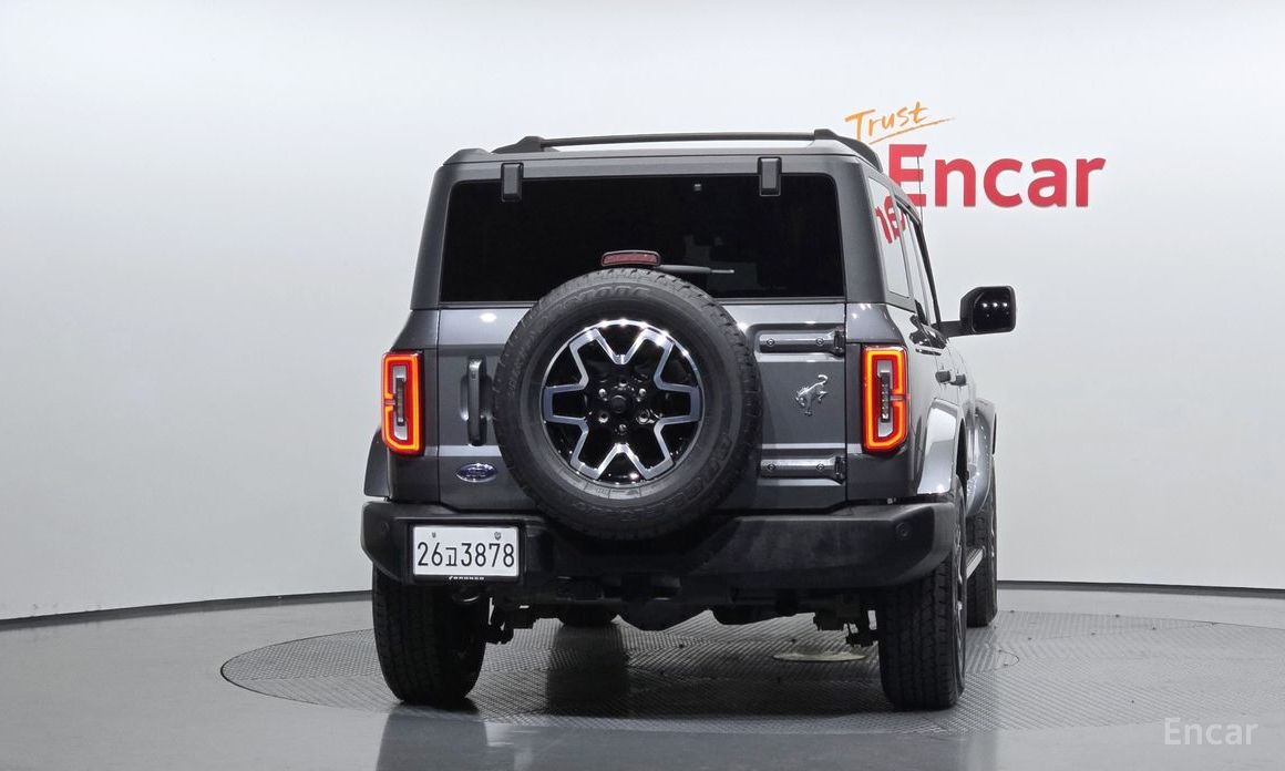 2022 Ford Bronco VI 2.7 Outer Banks с пробегом 15 987 км
