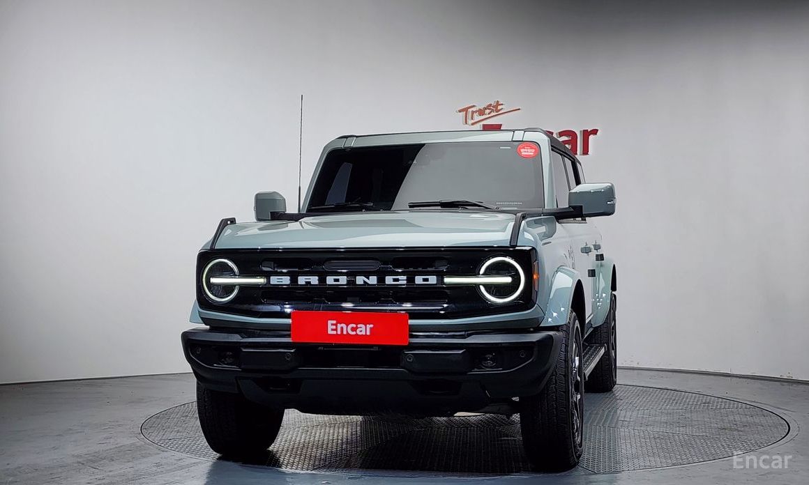 2024 Ford Bronco VI 2.3 Outer Banks с пробегом 28 253 км