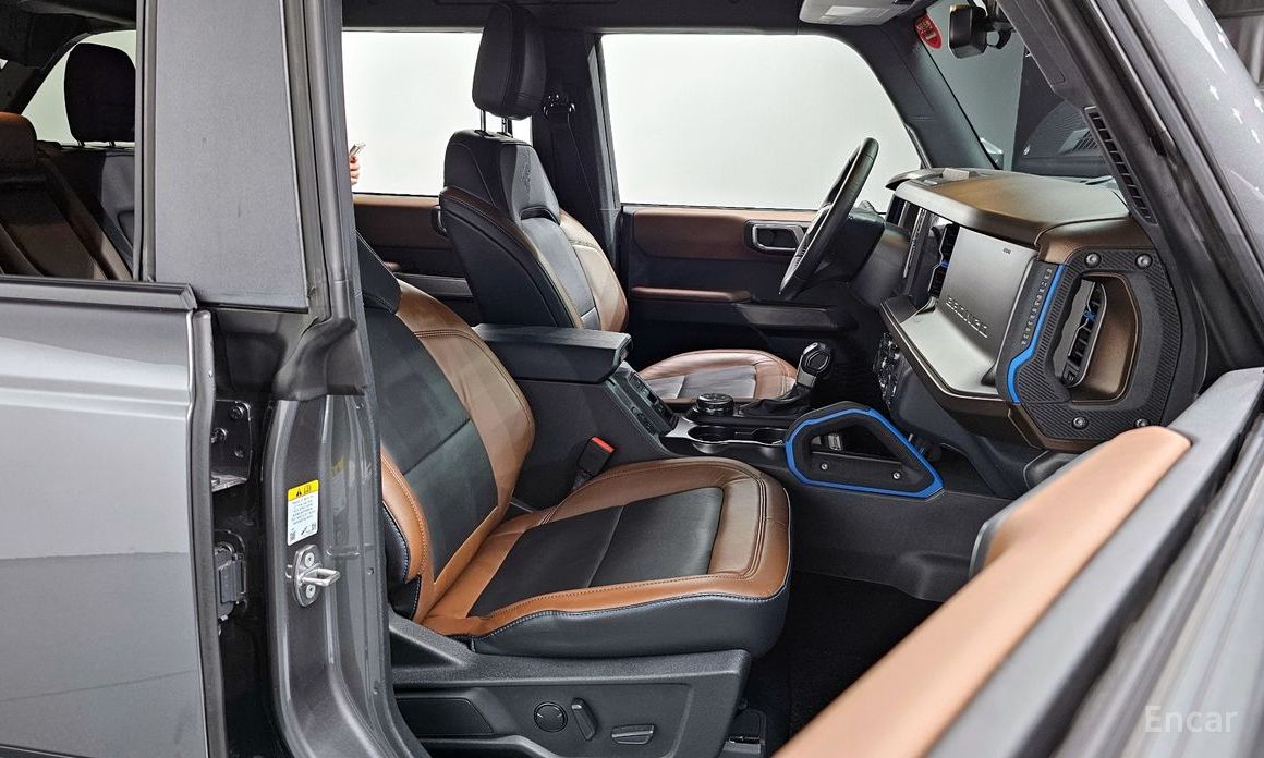 2022 Ford Bronco VI 2.7 Outer Banks с пробегом 15 987 км