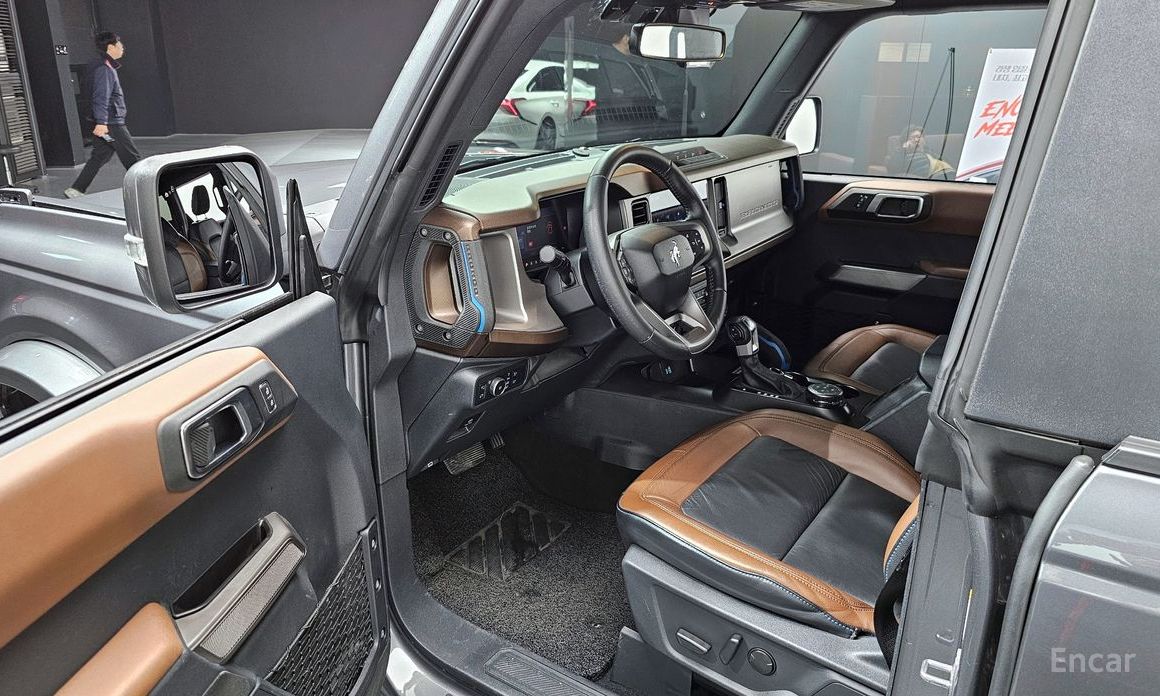 2022 Ford Bronco VI 2.7 Outer Banks с пробегом 15 987 км