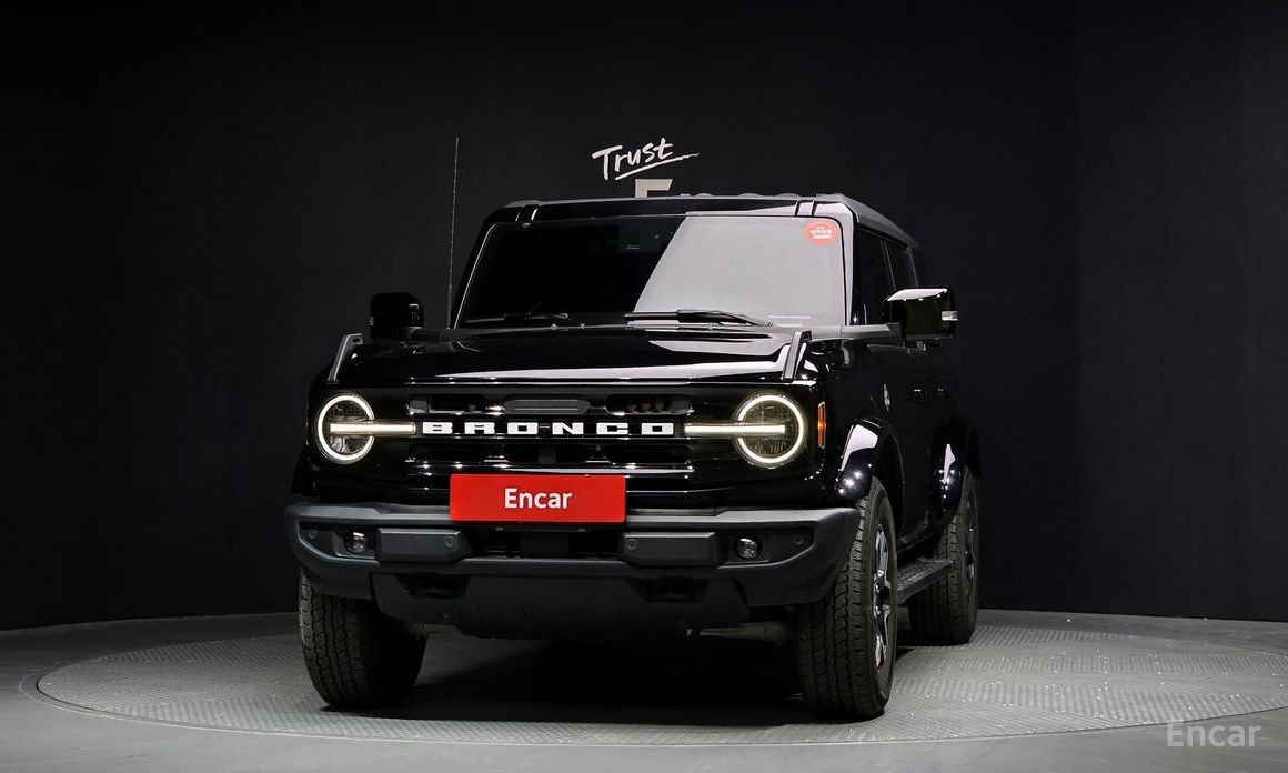 2024 Ford Bronco VI 2.3 Outer Banks с пробегом 9 605 км