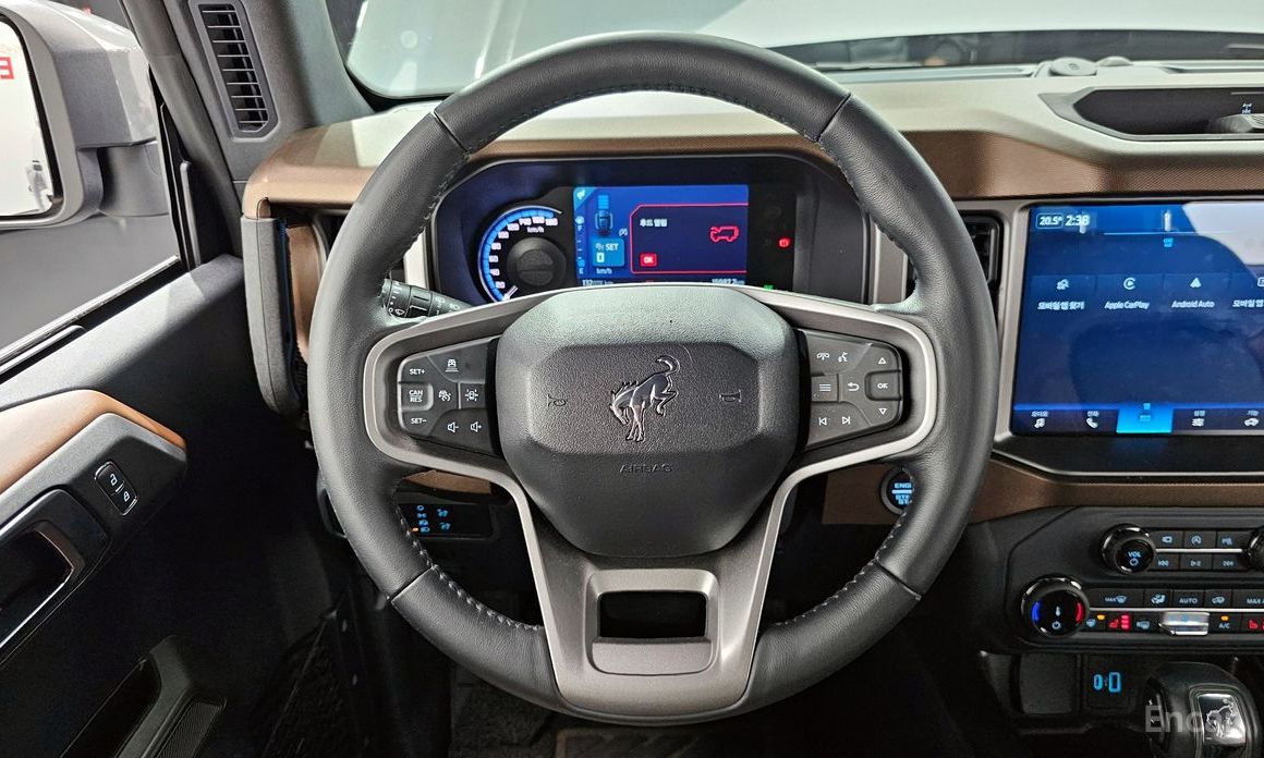 2022 Ford Bronco VI 2.7 Outer Banks с пробегом 15 987 км