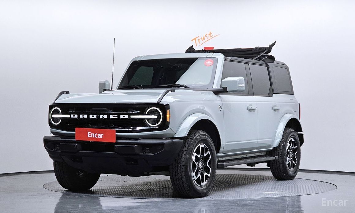 2023 Ford Bronco VI 2.7 Outer Banks с пробегом 30 114 км