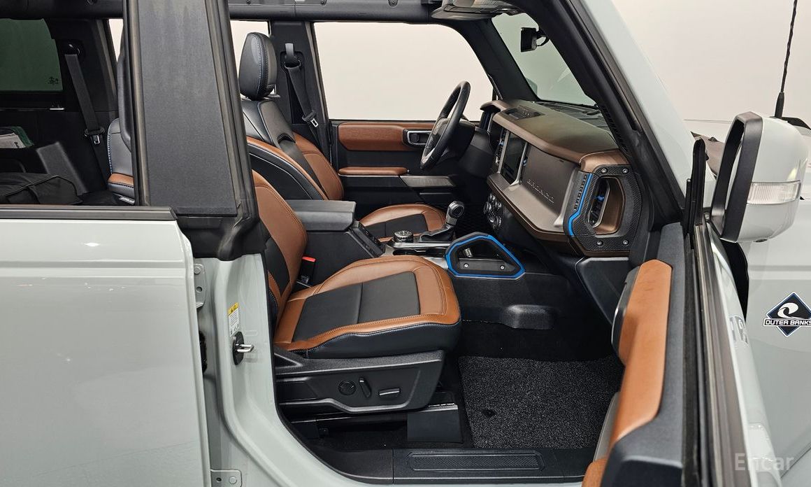 2023 Ford Bronco VI 2.7 Outer Banks с пробегом 30 114 км