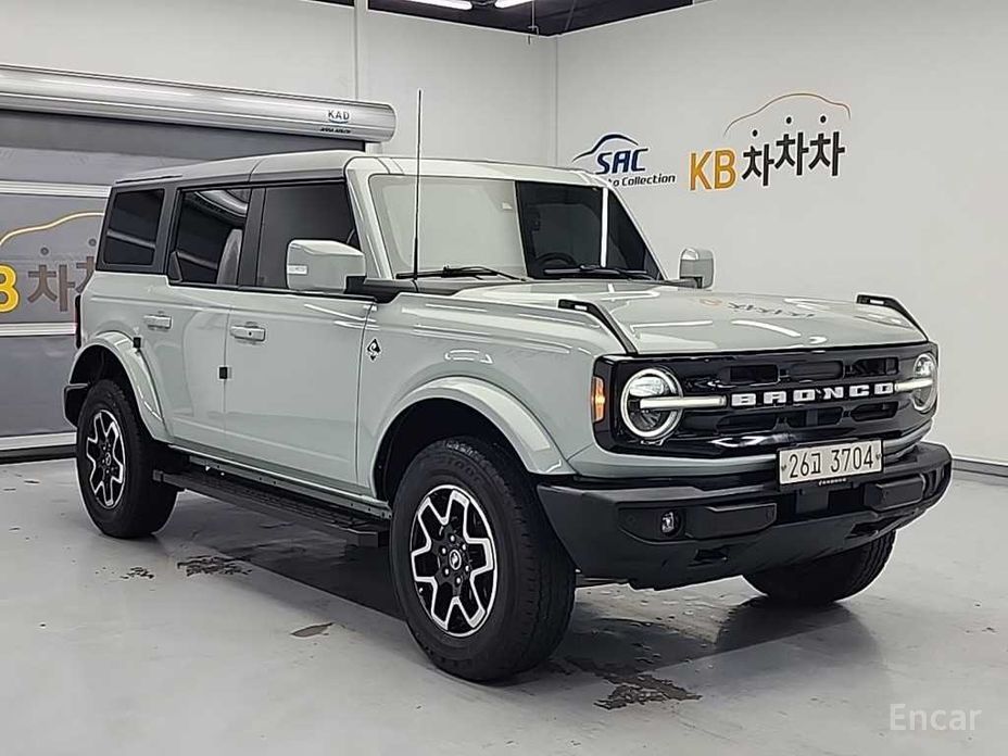 2022 Ford Bronco VI 2.7 Outer Banks с пробегом 44 323 км