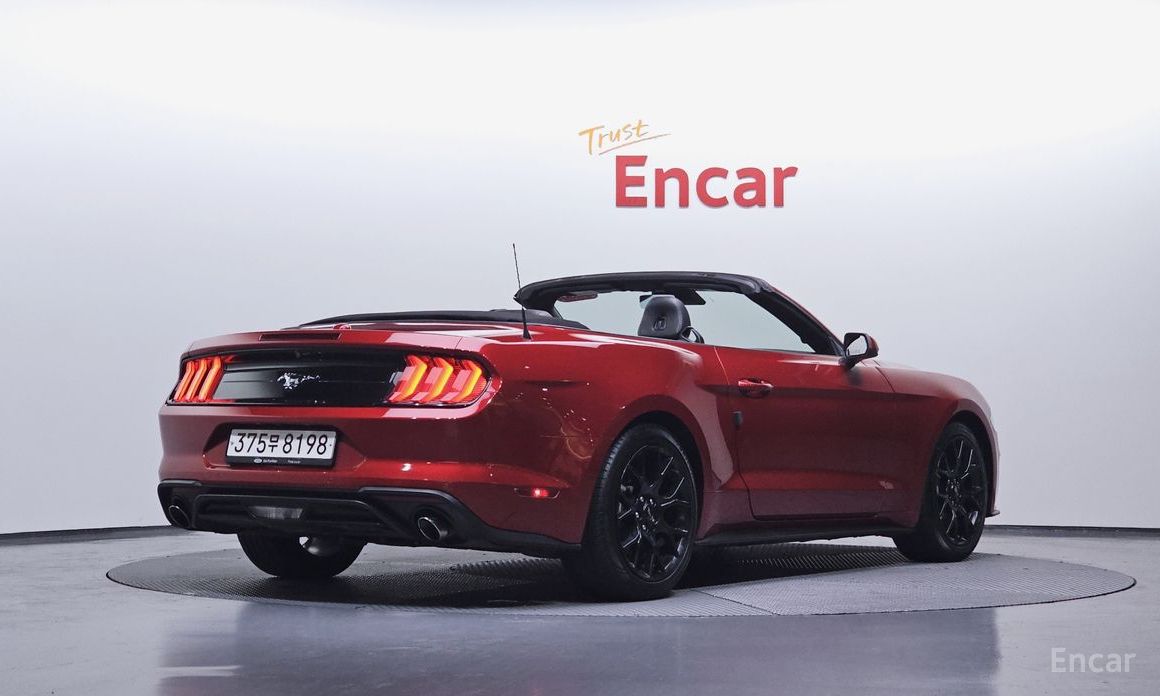 2022 Ford Mustang VI Рестайлинг Convertible с пробегом 49 877 км