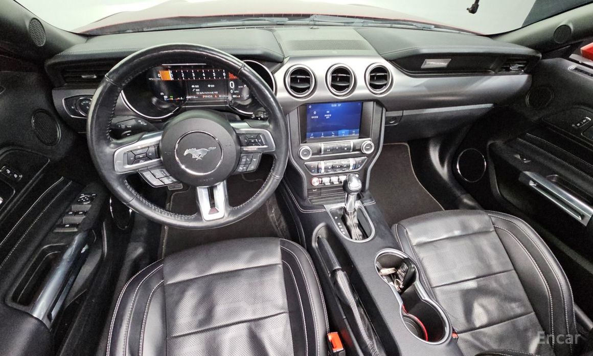 2022 Ford Mustang VI Рестайлинг Convertible с пробегом 49 877 км
