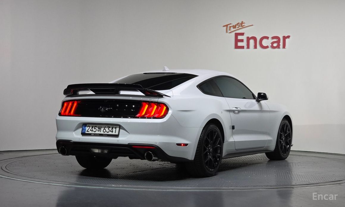 2023 Ford Mustang VI Рестайлинг Coupe с пробегом 45 578 км